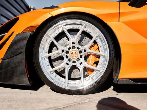 Used 2024 McLaren 750S image 3