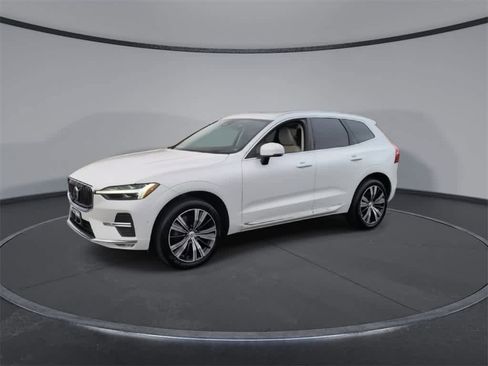 Used 2023 Volvo XC60 B5 Ultimate image 4
