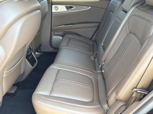Used 2016 Lincoln MKX Reserve w/ Luxury Package FWD image 21