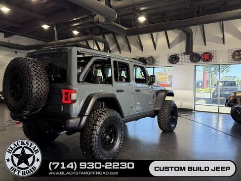 Used 2024 Jeep Wrangler Unlimited Rubicon w/ Capability Package AWD/4WD image 39