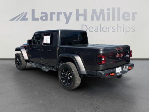 Used 2021 Jeep Gladiator Mojave AWD/4WD image 3