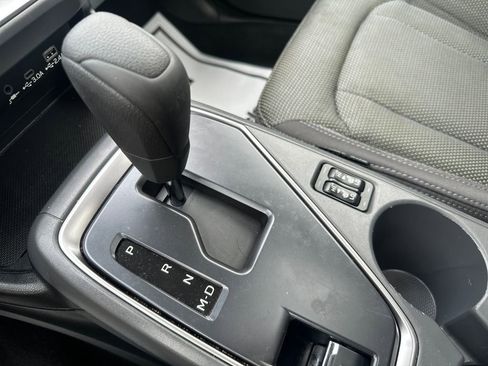 Used 2024 Subaru Crosstrek 2.0i Premium image 18