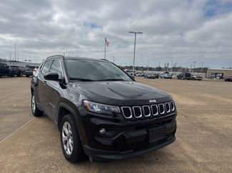 Used 2025 Jeep Compass Latitude video 1