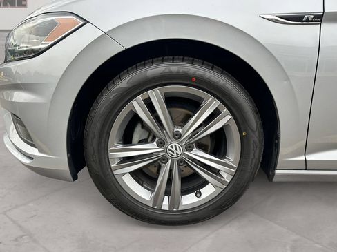 Used 2020 Volkswagen Jetta R-Line w/ R-Line Cold Weather Package FWD image 14