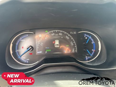 Used 2024 Toyota RAV4 XLE w/ Convenience Package image 20