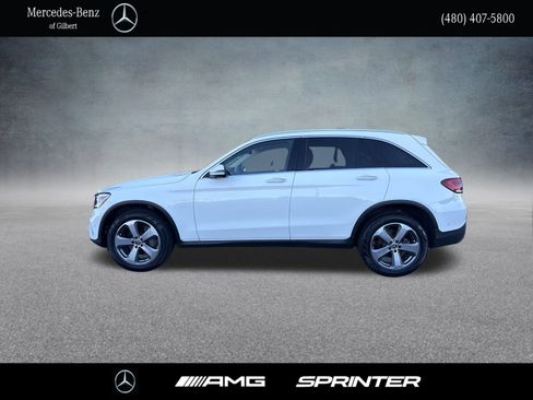 Used 2022 Mercedes-Benz GLC 300 4MATIC image 3