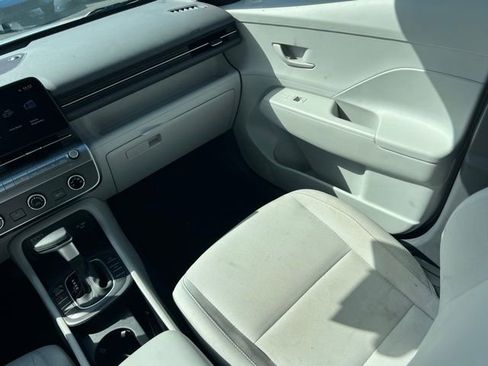 Certified 2025 Hyundai Kona SE AWD/4WD image 15