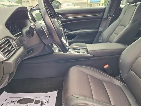 Used 2021 Honda Accord Sport image 9