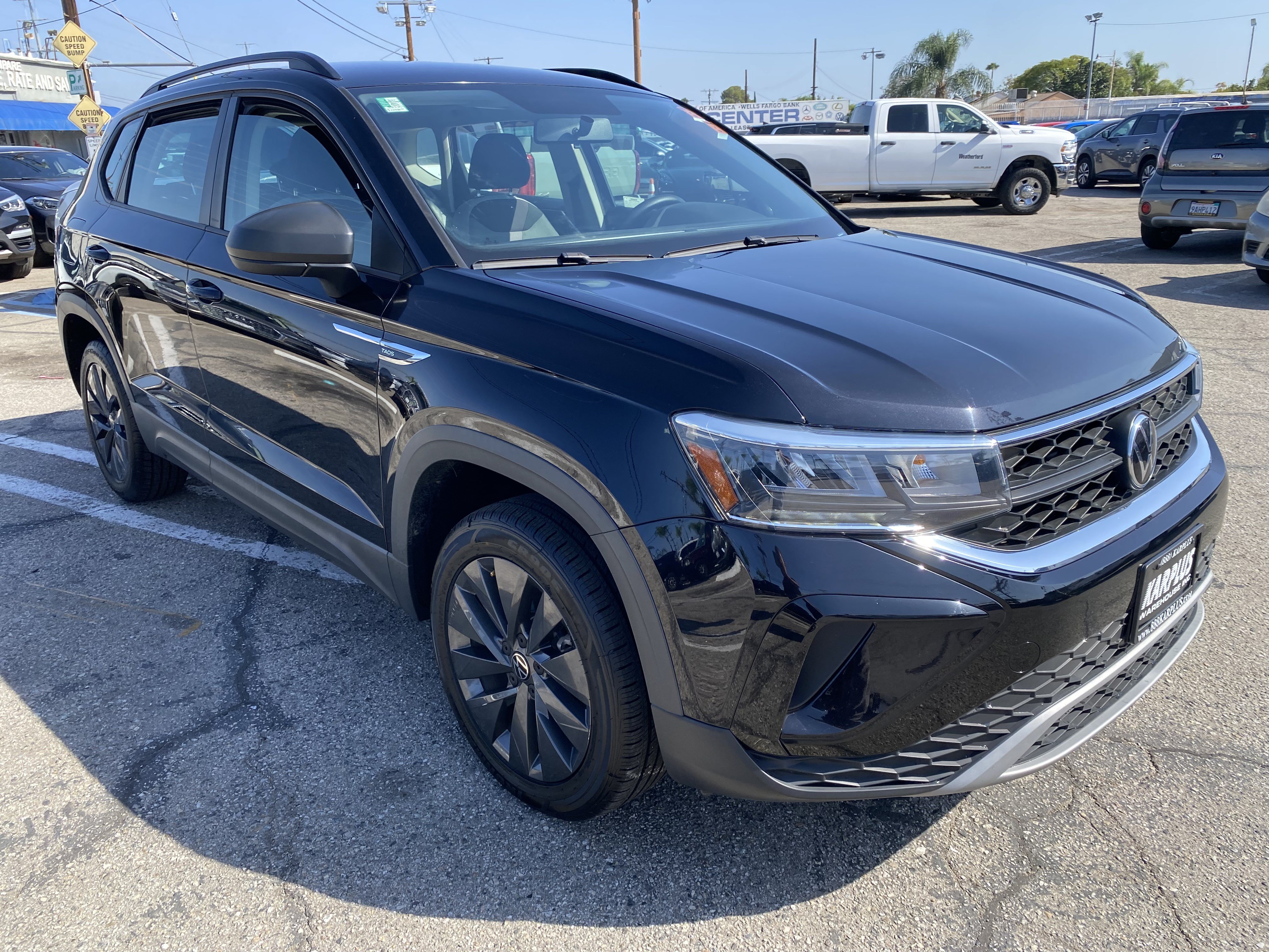 Used 2022 Volkswagen Taos S FWD image 7