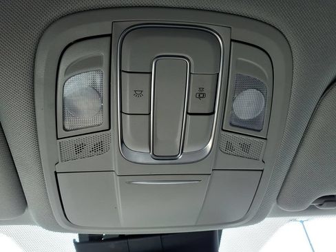 Used 2019 Hyundai Santa Fe SEL FWD image 27