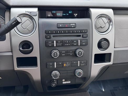 Used 2010 Ford F150 XLT image 7