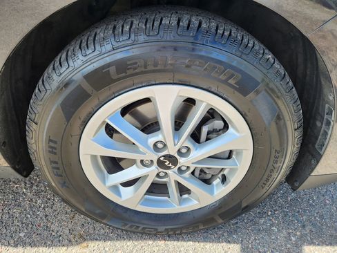 Certified 2023 Kia Carnival LX image 22