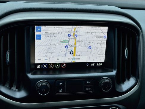 Used 2021 Chevrolet Colorado Z71 RWD image 9
