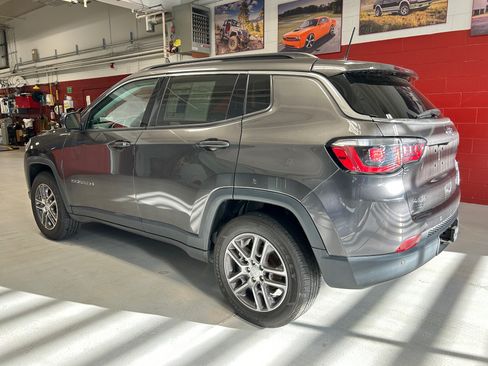 Used 2020 Jeep Compass Latitude AWD/4WD image 28