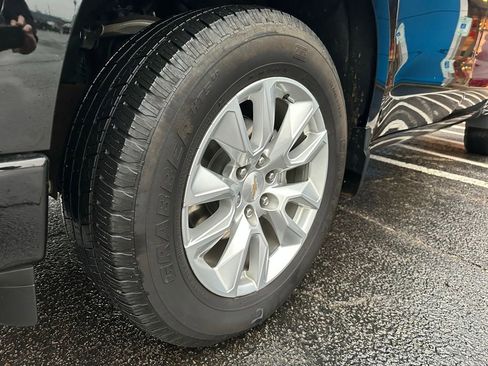 Used 2024 Chevrolet Silverado 1500 Custom image 9