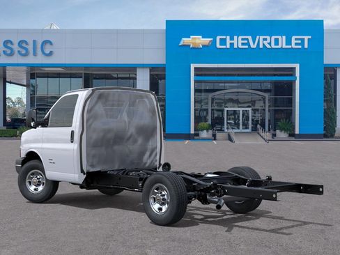 New 2025 Chevrolet Express 3500 w/ Power Convenience Package image 3