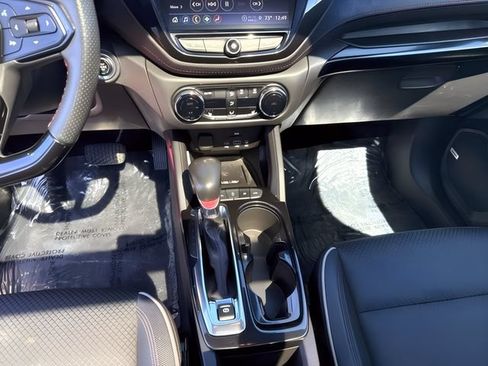 Used 2022 Chevrolet TrailBlazer RS w/ Sun and Liftgate Package AWD/4WD image 27