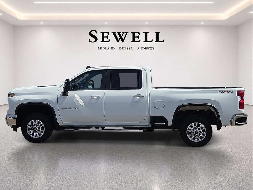Used 2025 Chevrolet Silverado 2500 LT w/ Convenience Package AWD/4WD image 2