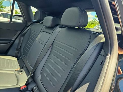New 2026 Mercedes-Benz GLC 300 4MATIC image 23