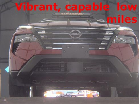 Used 2024 Nissan Rogue SV w/ SV Premium Package image 6