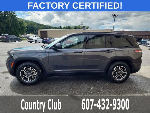 Used 2024 Jeep Grand Cherokee Trailhawk AWD/4WD image 5