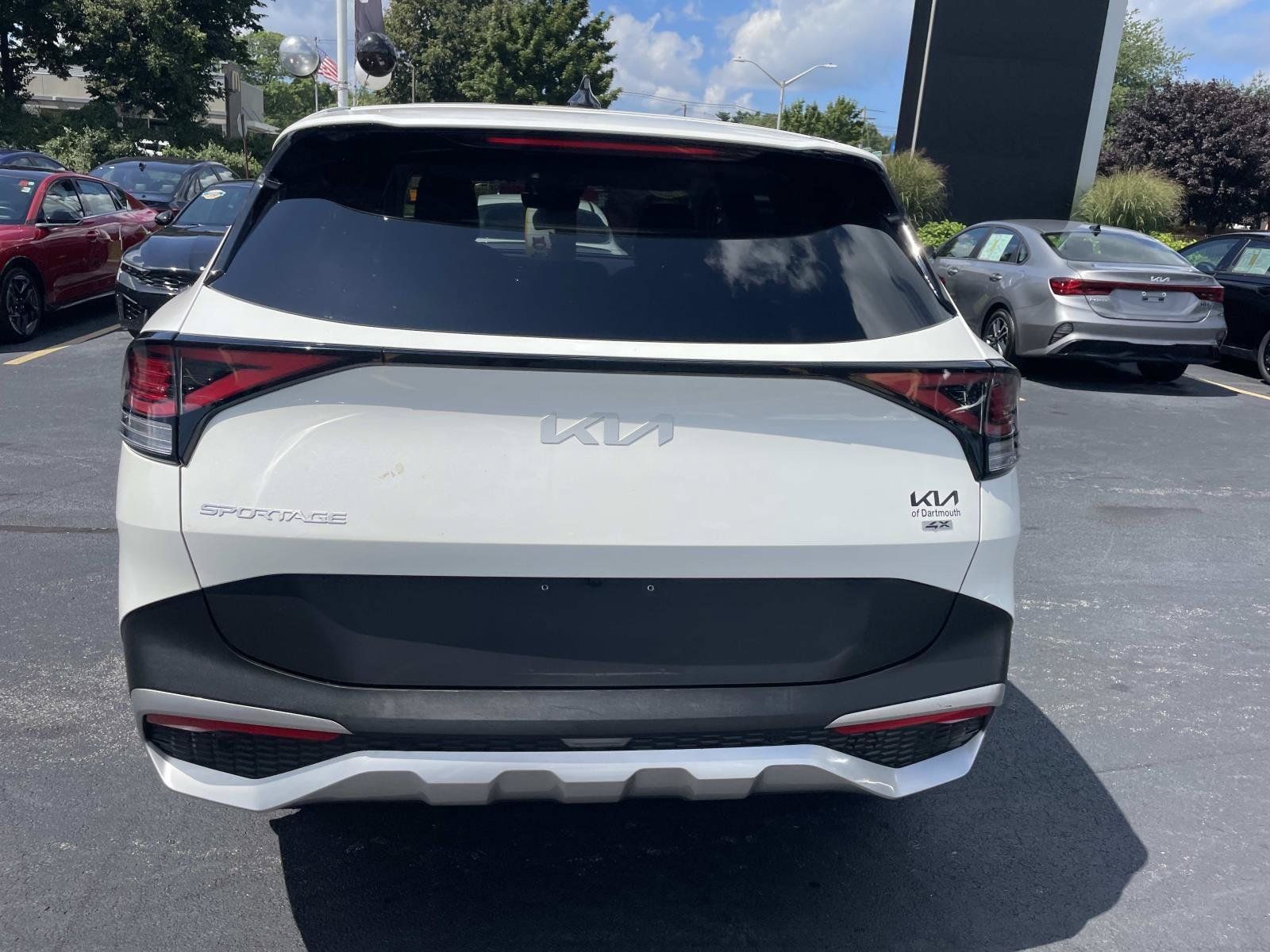 Used 2023 Kia Sportage LX AWD/4WD image 4