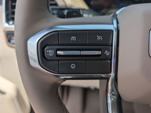 New 2026 GMC Yukon Denali w/ Sun & Power Step Package RWD image 57