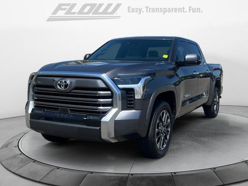 Used 2025 Toyota Tundra Limited AWD/4WD image 4