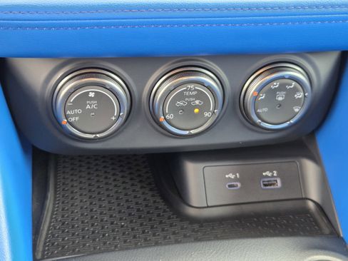 Used 2024 Nissan Z Performance w/ Floor Mat Package RWD image 18