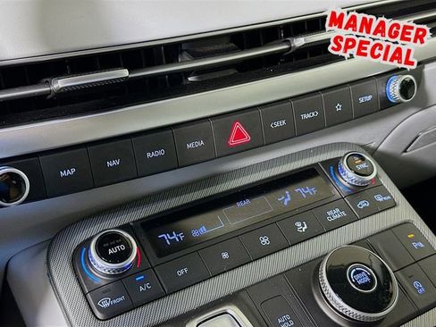 Used 2024 Hyundai Palisade SEL image 17