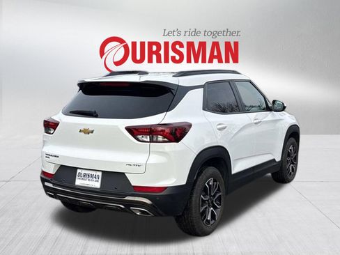 Used 2023 Chevrolet TrailBlazer ACTIV w/ Sun and Liftgate Package image 2