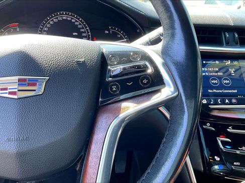 Used 2019 Cadillac XTS Luxury image 19