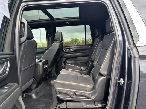 Used 2023 GMC Yukon XL SLT w/ SLT Premium Package AWD/4WD image 20