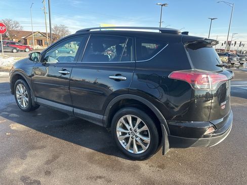 Used 2018 Toyota RAV4 Limited image 4