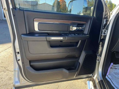 Used 2017 RAM 2500 Laramie image 16