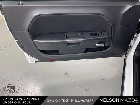 Used 2013 Dodge Challenger R/T image 21