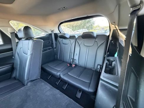 Used 2021 Kia Sorento S w/ Panoramic Sunroof Package FWD image 16