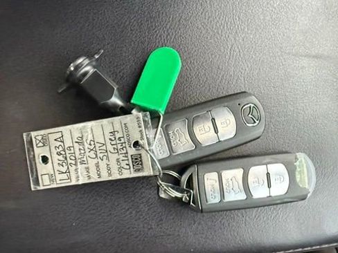 Used 2019 MAZDA CX-5 Signature image 32