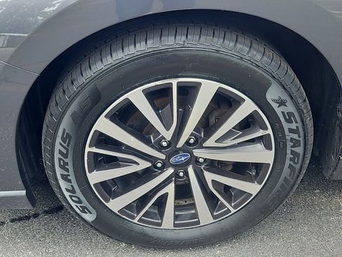 Used 2018 Subaru Legacy 2.5i Premium AWD/4WD image 4