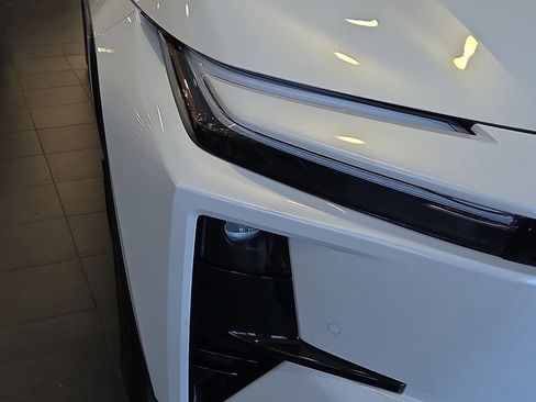 New 2026 Toyota C-HR AWD/4WD image 8