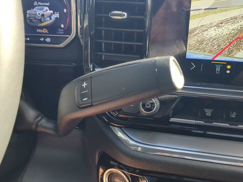 Used 2025 Chevrolet Silverado 3500 High Country w/ High Country Premium Package image 18