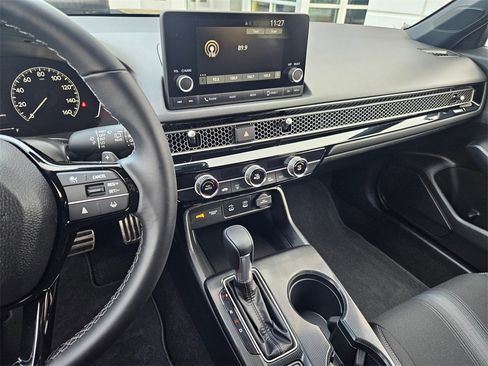 Used 2025 Honda Civic Sport image 19