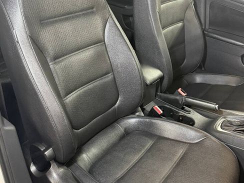 Used 2012 Volkswagen Jetta SE FWD image 8