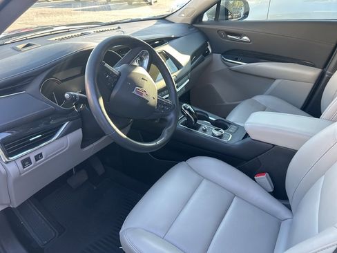 Certified 2023 Cadillac XT4 Premium Luxury w/ Enhanced Visibility Package image 8