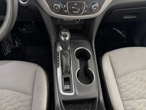 Used 2020 Chevrolet Equinox LS w/ LS Convenience Package image 22