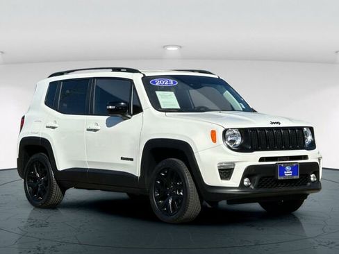 Used 2023 Jeep Renegade Altitude w/ Convenience Group I AWD/4WD image 8
