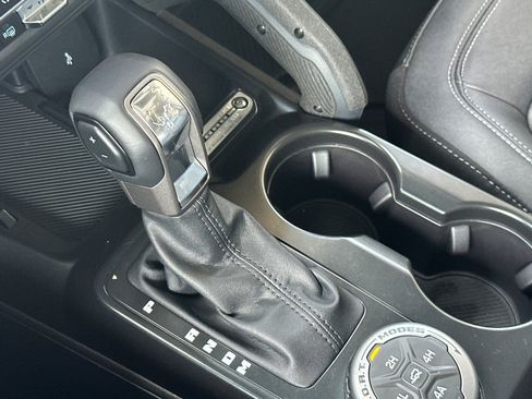 New 2025 Ford Bronco Badlands image 22