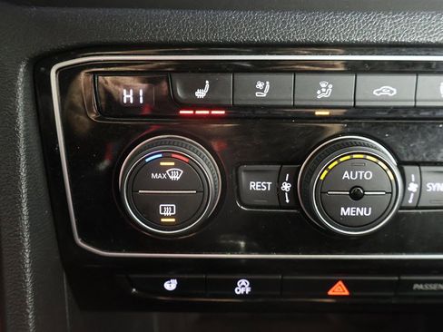 Used 2020 Volkswagen Atlas SEL R-Line image 56