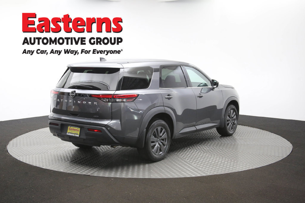 Used 2024 Nissan Pathfinder S AWD/4WD image 43