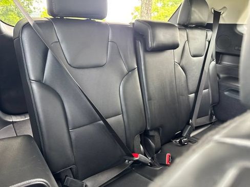 Used 2024 Kia Telluride S FWD image 13